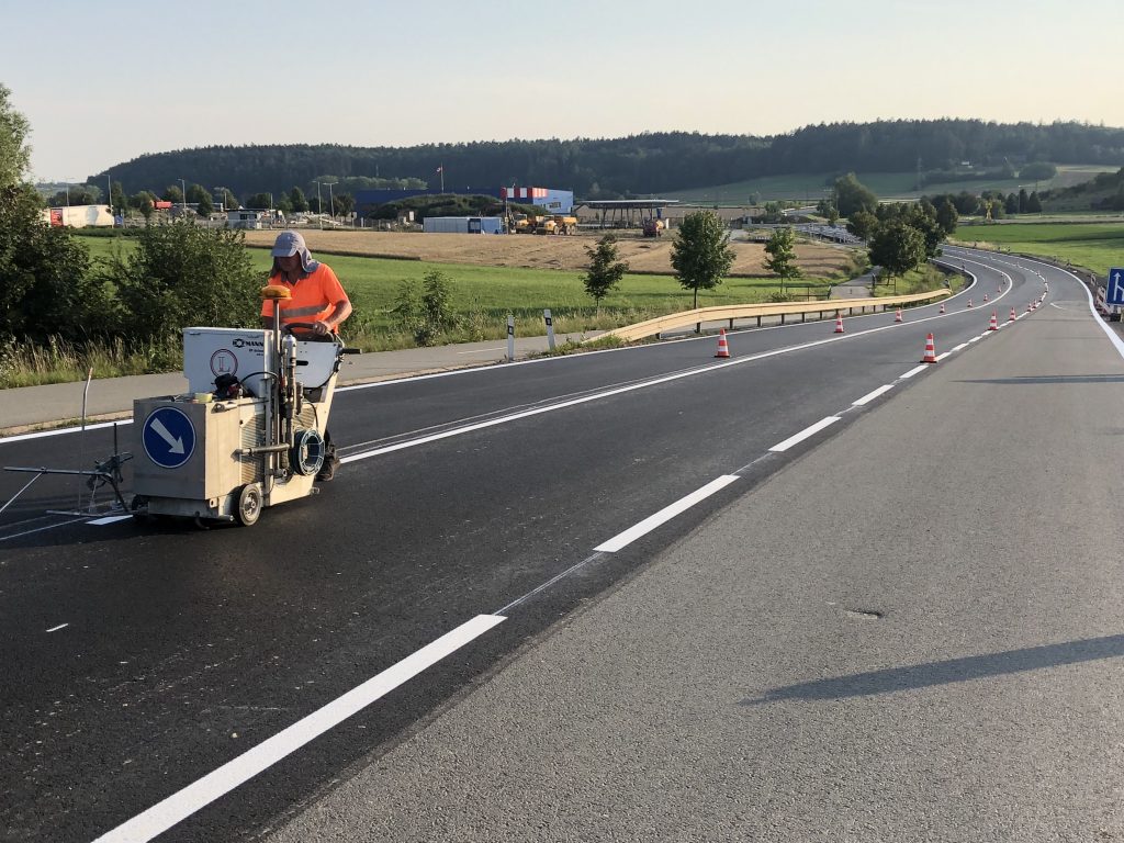 Vodorovné dopravní značení LETSDZ